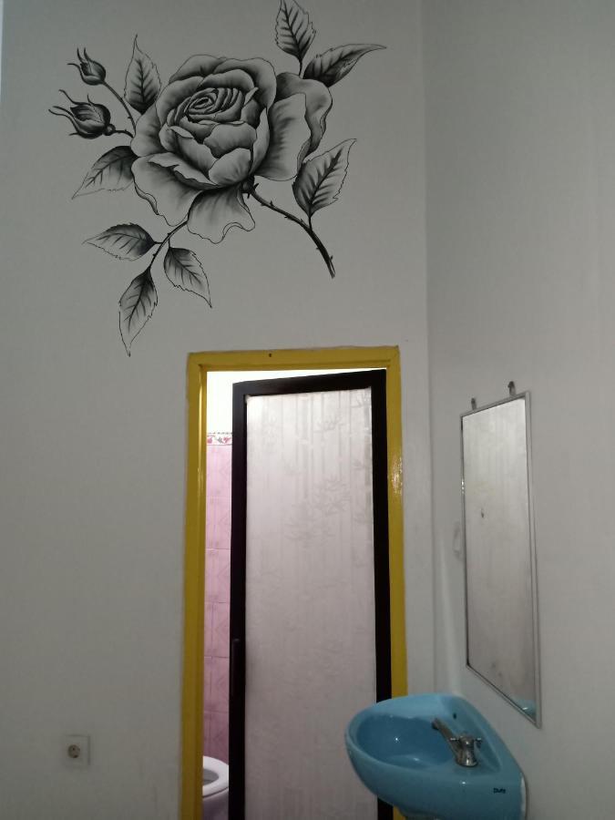 The Mel Homestay Batununggul Екстериор снимка