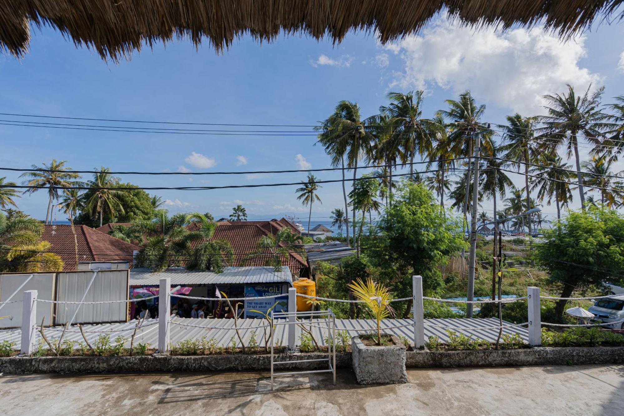 The Mel Homestay Batununggul Екстериор снимка