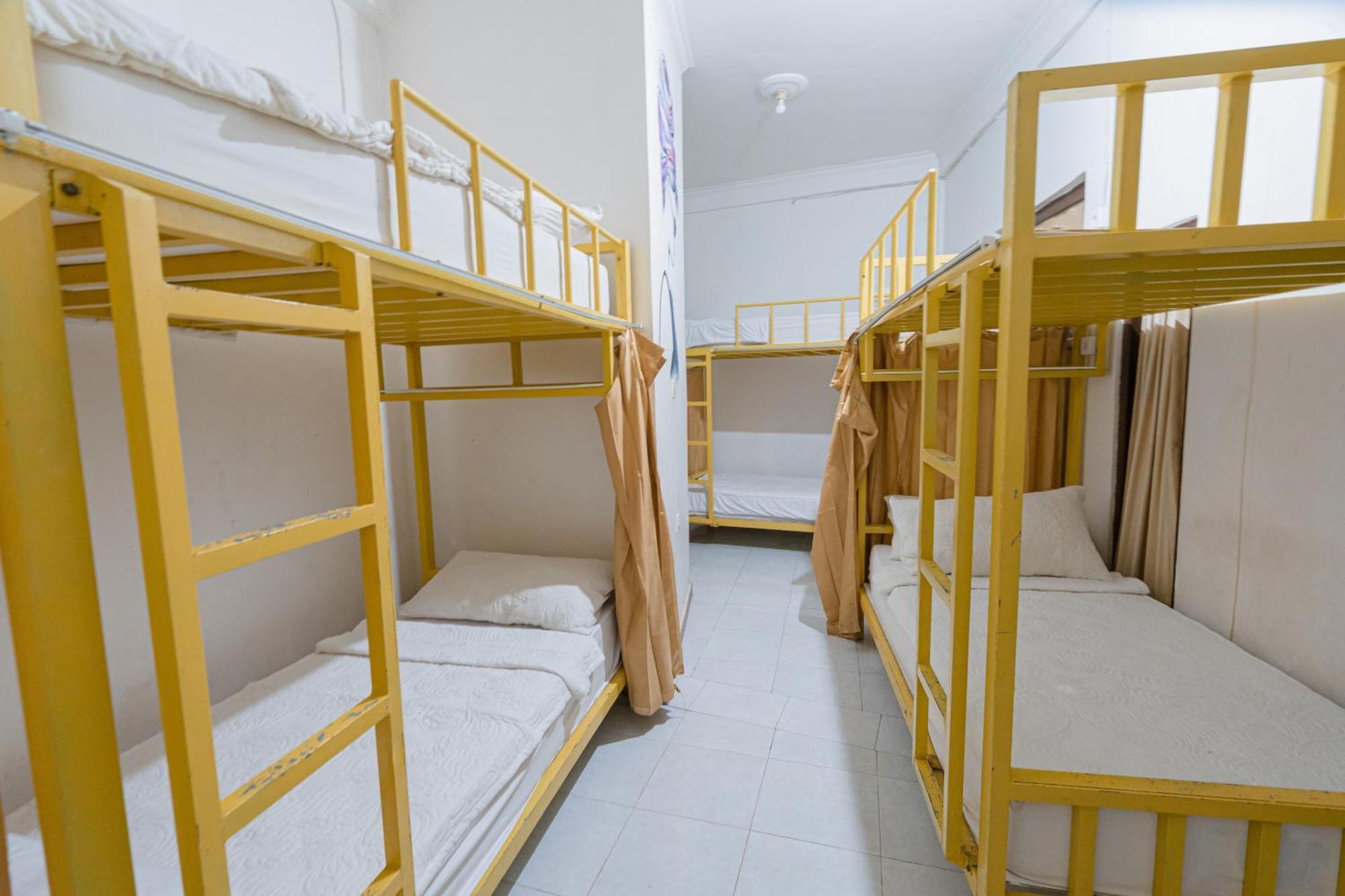The Mel Homestay Batununggul Екстериор снимка