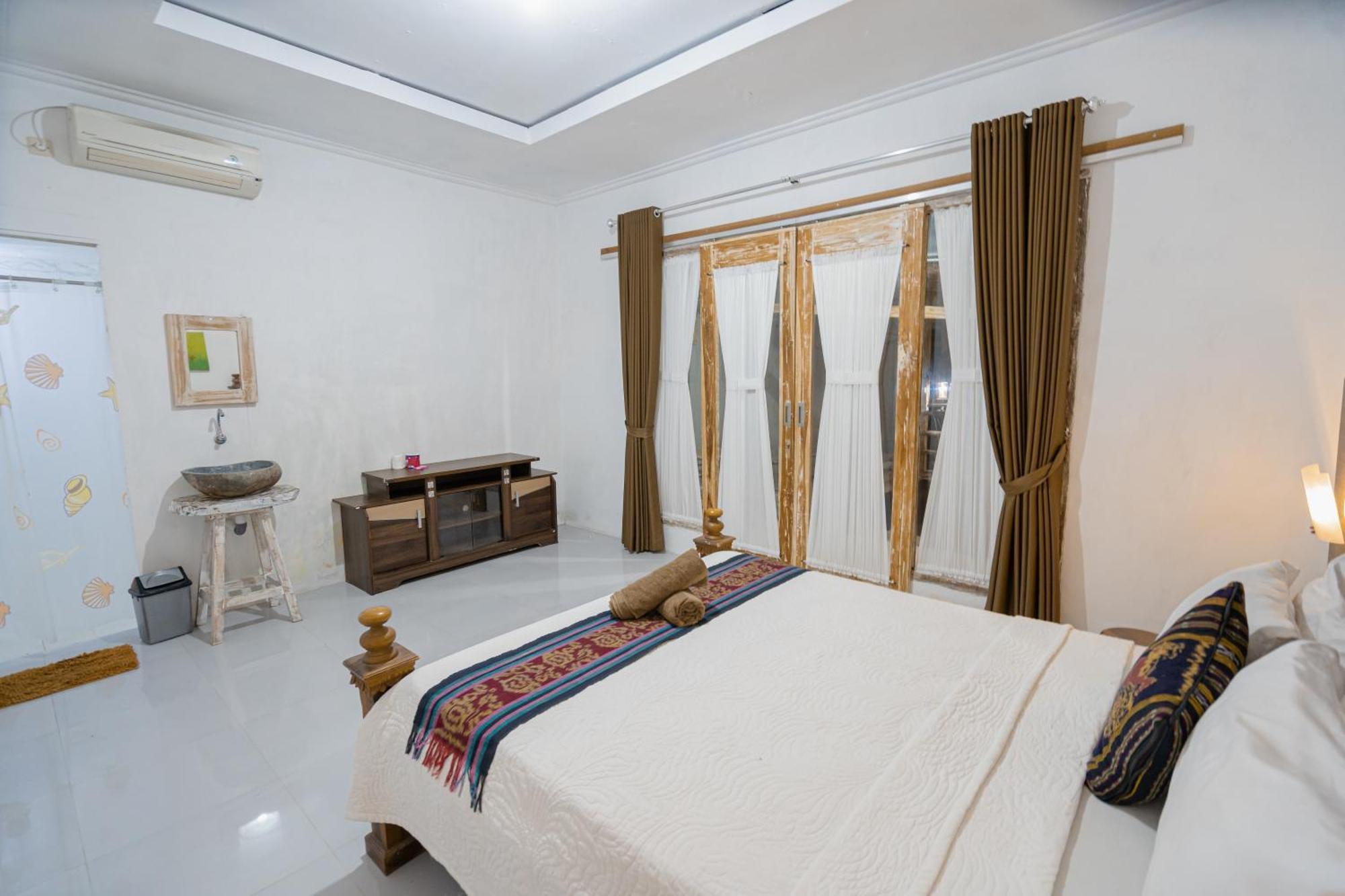 The Mel Homestay Batununggul Екстериор снимка